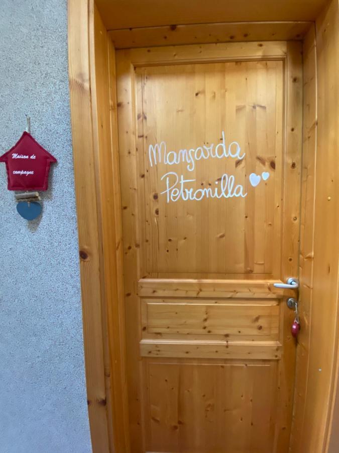 Apartament Mansarda Petronilla Piazzatorre Zewnętrze zdjęcie