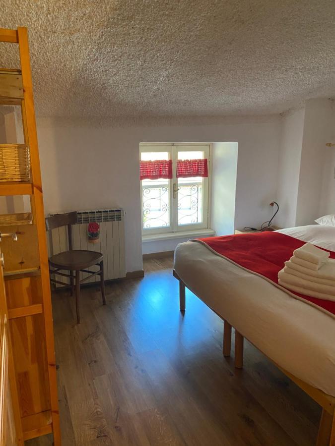 Apartament Mansarda Petronilla Piazzatorre Zewnętrze zdjęcie