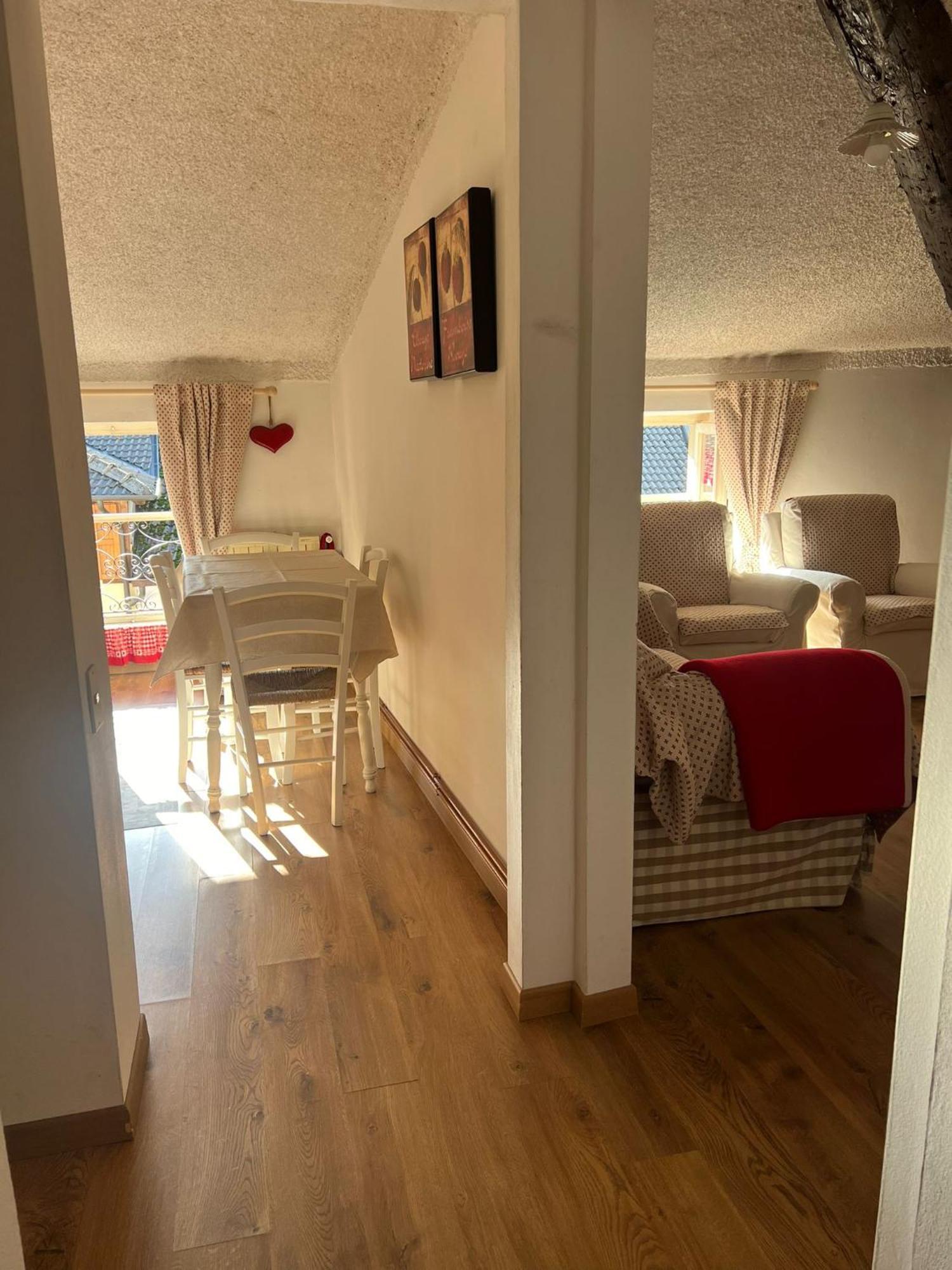 Apartament Mansarda Petronilla Piazzatorre Zewnętrze zdjęcie