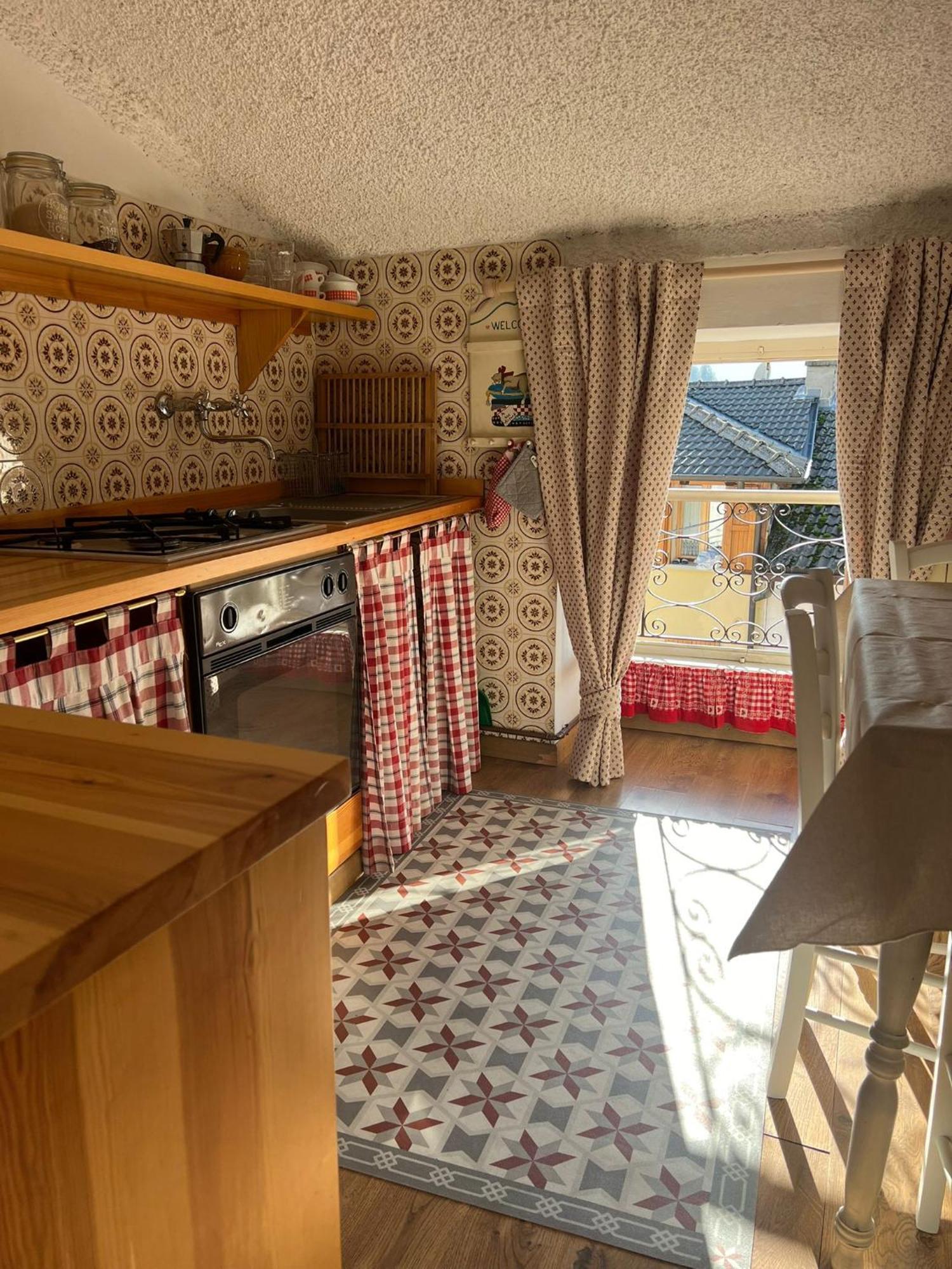 Apartament Mansarda Petronilla Piazzatorre Zewnętrze zdjęcie